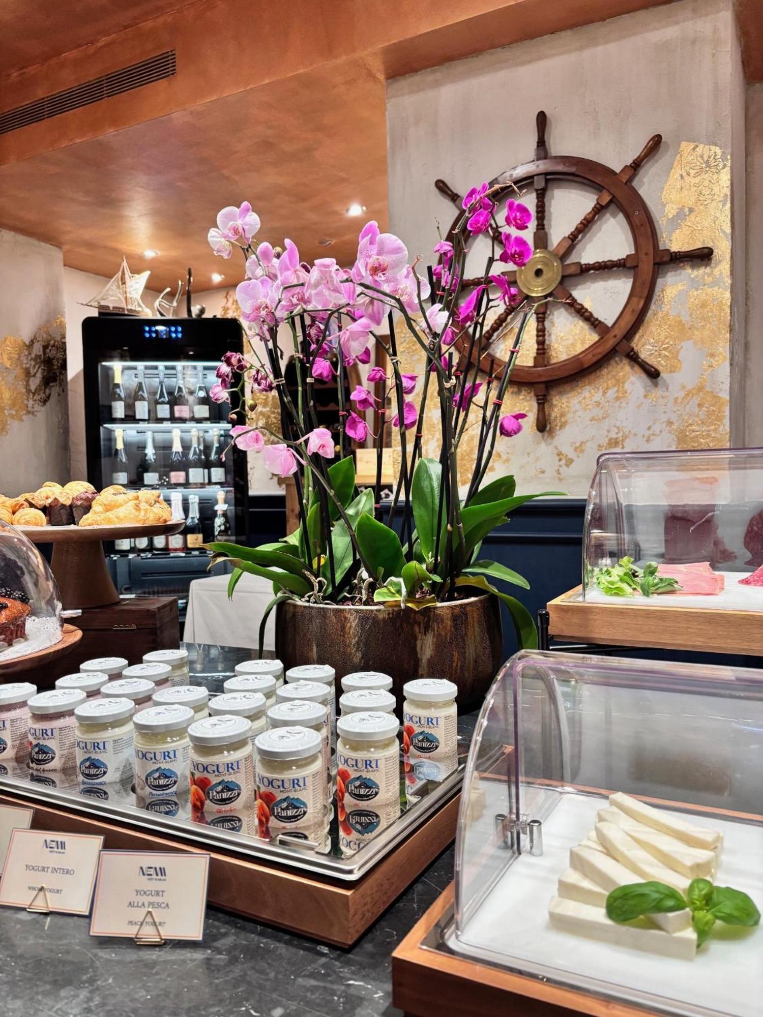 Nemi Hotel มิลาน ภายนอก รูปภาพ