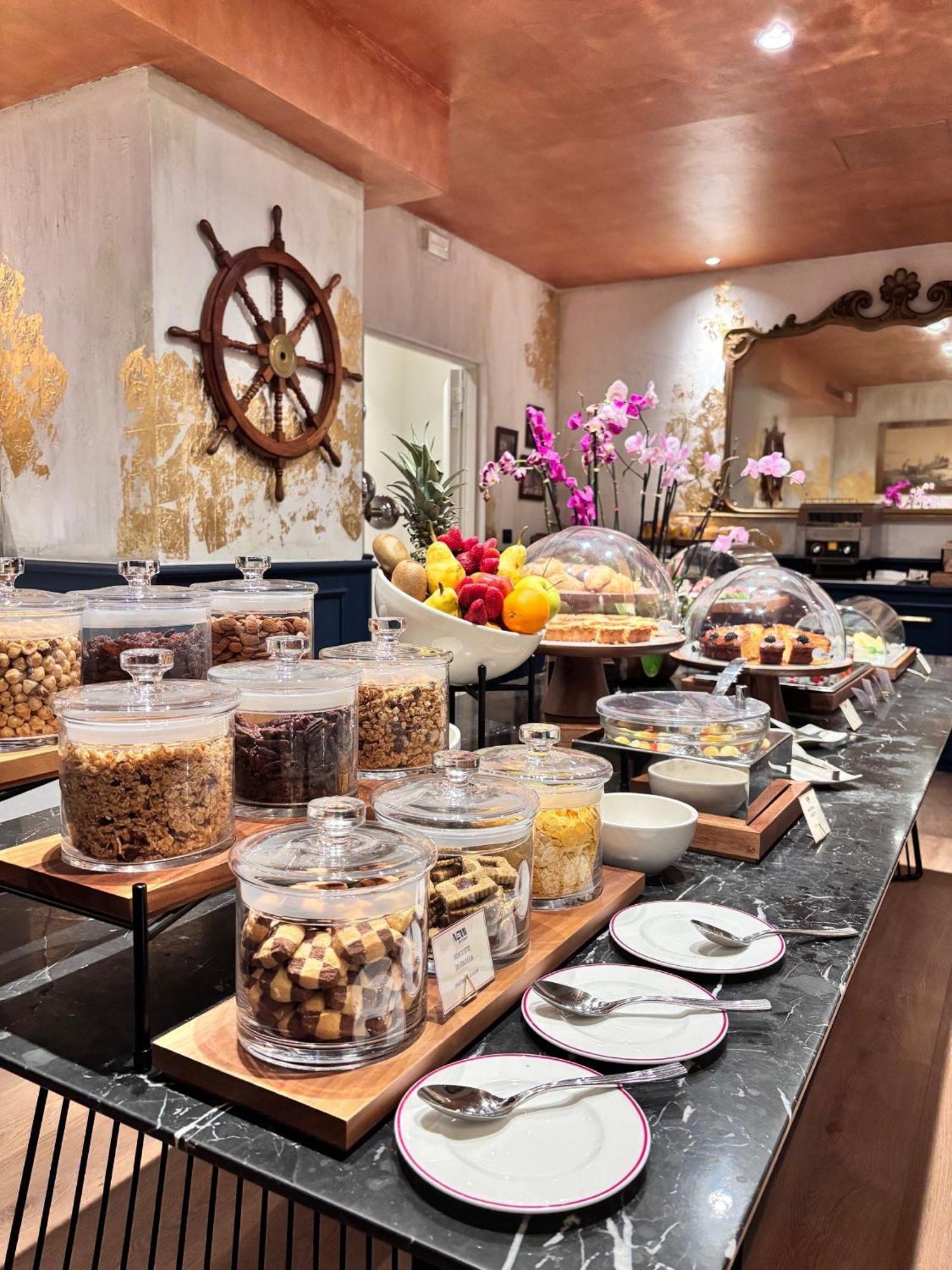 Nemi Hotel มิลาน ภายนอก รูปภาพ